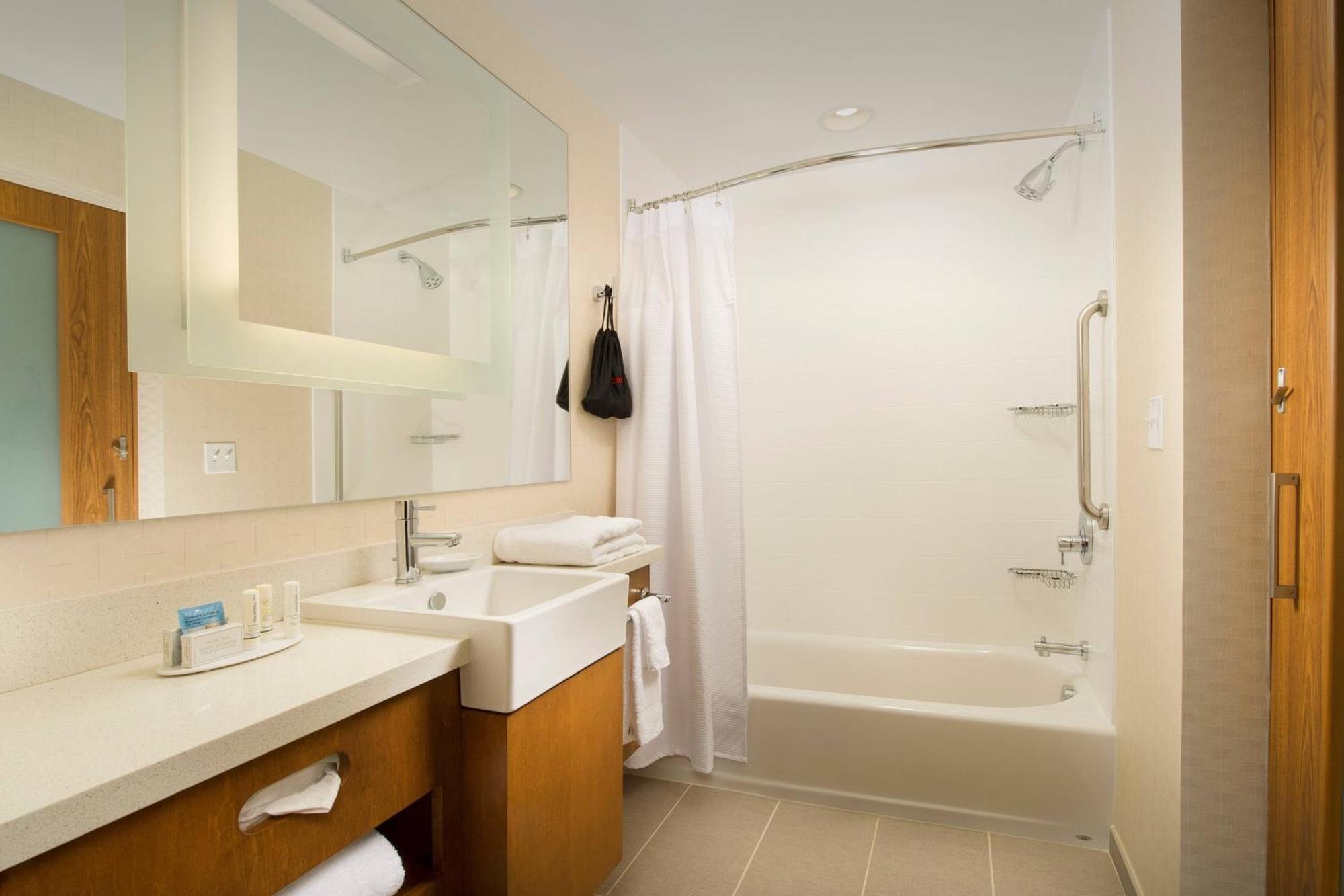 Springhill Suites By Marriott Bridgeport Clarksburg Exterior photo